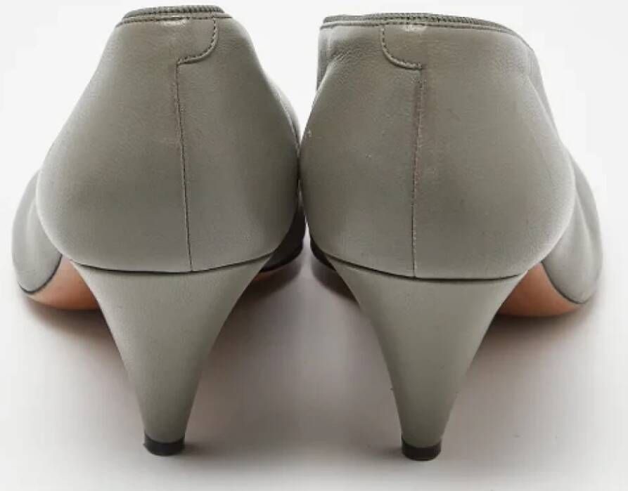 Celine Vintage Pre-owned Leather heels Gray Dames