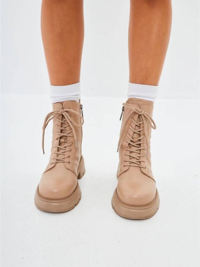 Cesare Gaspari Beige Leren Platform Enkellaarzen Beige Dames