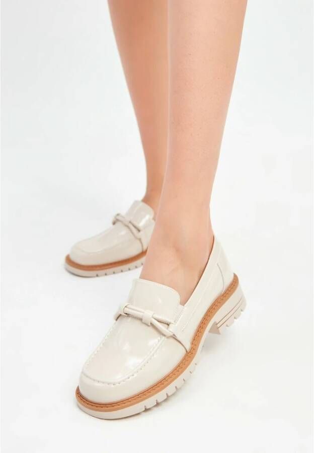 Cesare Gaspari Block Heels Loafers Beige White Dames