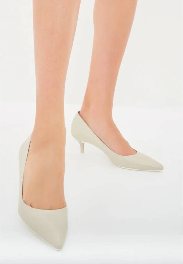 Cesare Gaspari Elegant Luxe Pumps Off White Dames