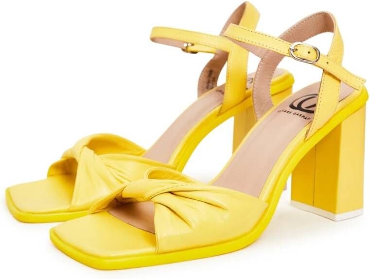 Cesare Gaspari Klassieke blokhak sandalen Geel Yellow Dames