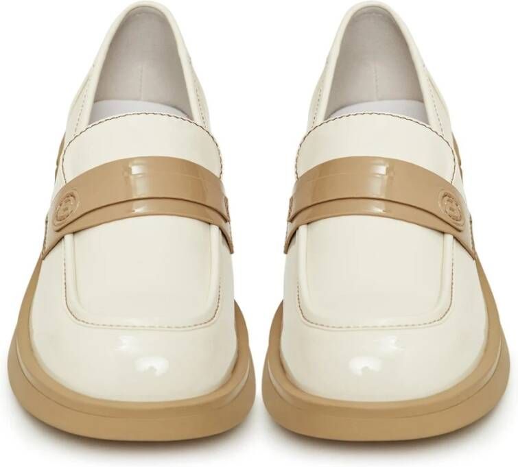 Cesare Gaspari Lakleren loafers Beige Dames