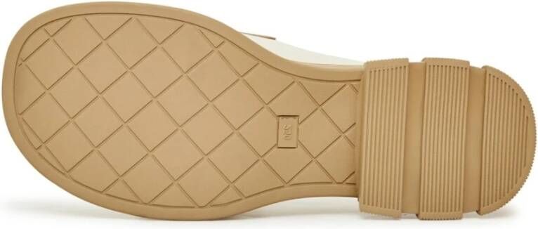 Cesare Gaspari Lakleren loafers Beige Dames