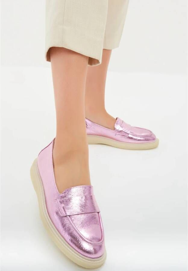 Cesare Gaspari Metallic Pink Loafers met Chunky Sole Pink Dames