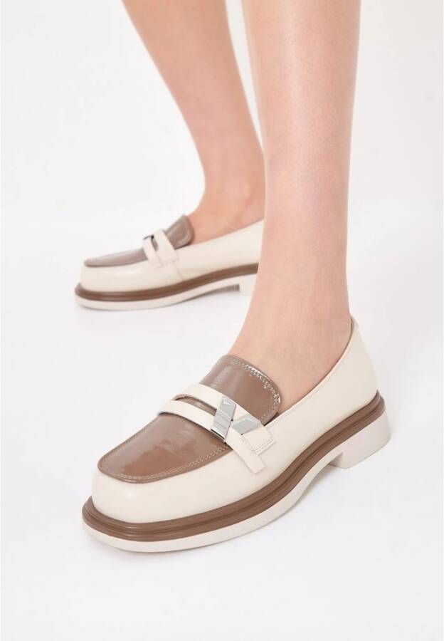 Cesare Gaspari Ronde punt blokhak loafers Beige Dames