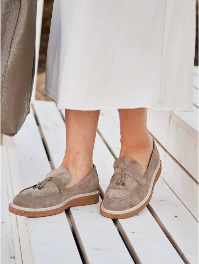 Cesare Gaspari Suede Slip-On Loafers Beige Brown Dames