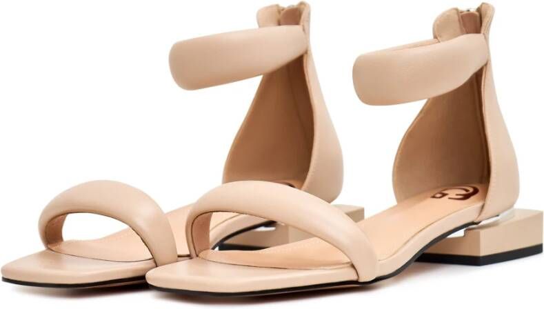 Cesare Gaspari Vierkante Hak Sandalen Sofia Beige Dames