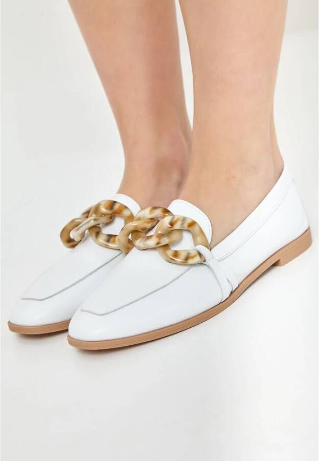 Cesare Gaspari Witte Leren Loafers met Chunky Zool White Dames