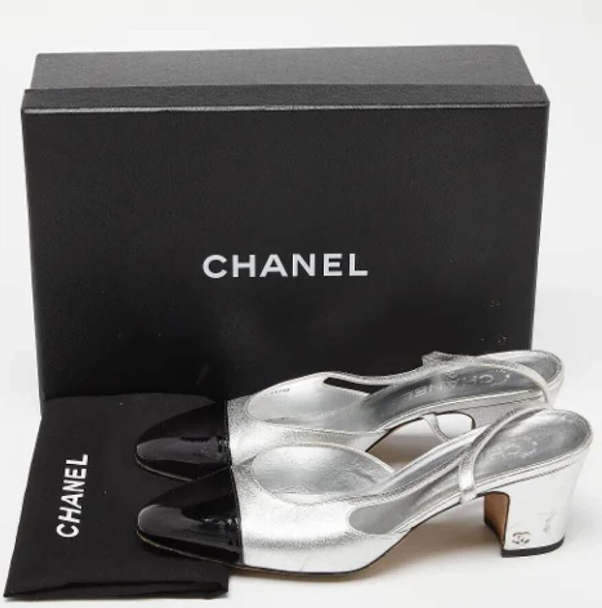 Chanel Vintage Pre-owned Leather sandals Gray Dames