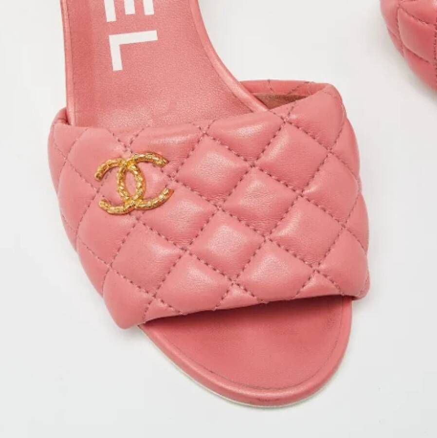 Chanel Vintage Pre-owned Leather sandals Pink Dames