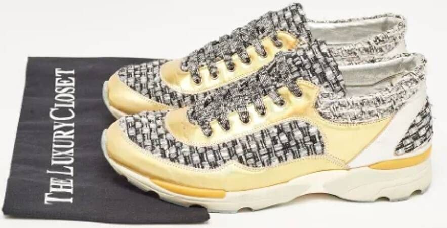 Chanel Vintage Pre-owned Leather sneakers Multicolor Unisex
