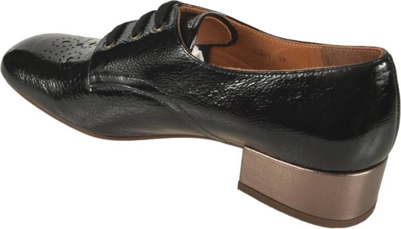 Chie Mihara Zwarte platte schoenen Elegante stijl Black Dames