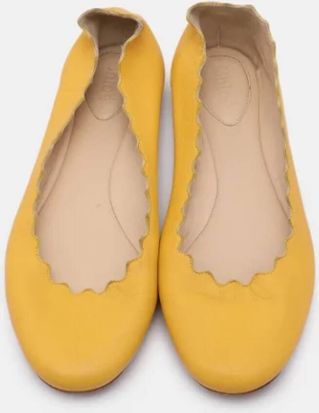 Chloé Pre-owned Leather flats Yellow Dames