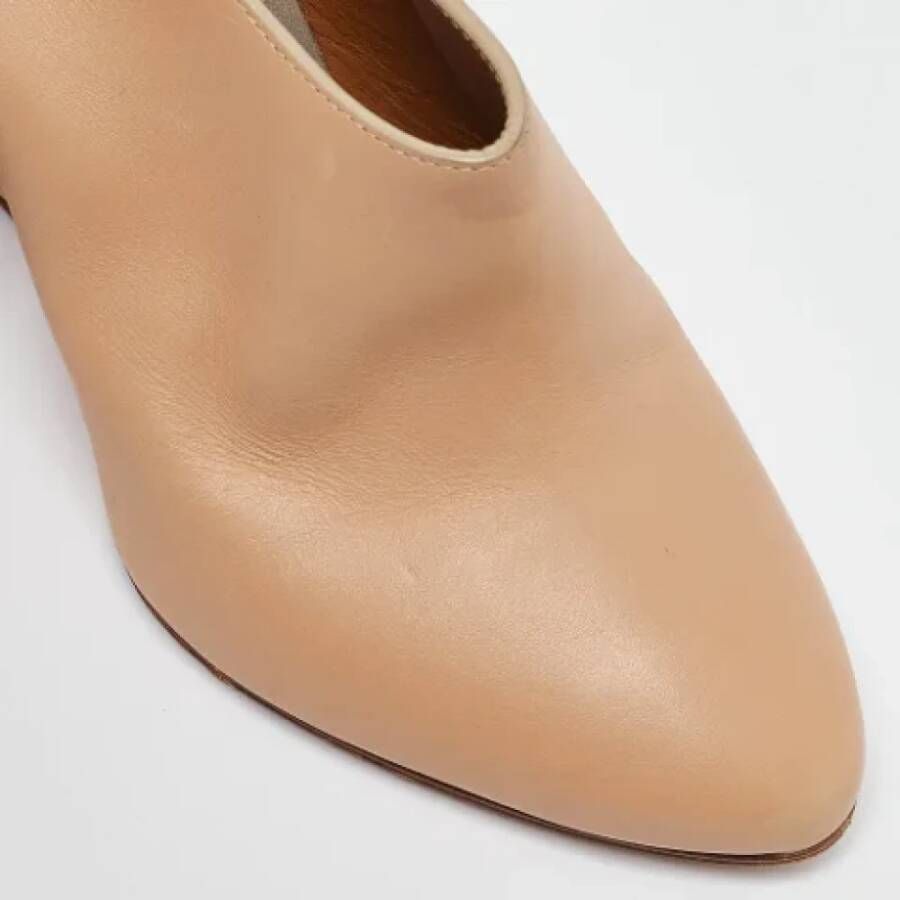 Chloé Pre-owned Leather heels Beige Dames