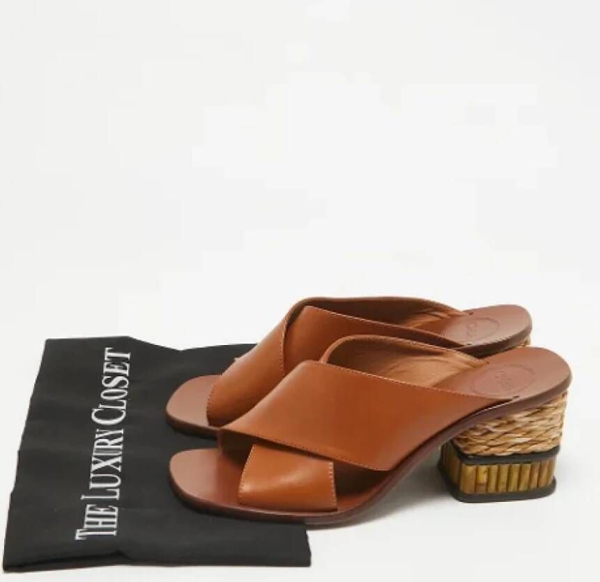 Chloé Pre-owned Leather sandals Brown Dames