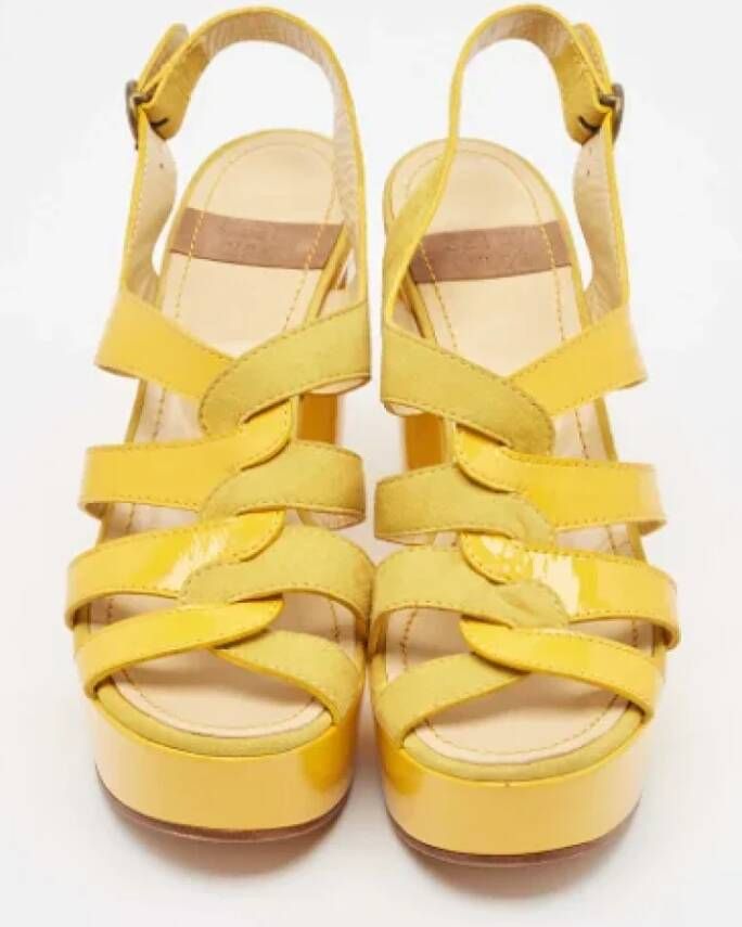 Chloé Pre-owned Leather sandals Yellow Dames