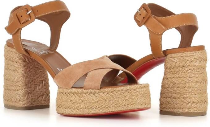 Christian Louboutin Beige Suède Sandaal met Enkelband Beige Dames