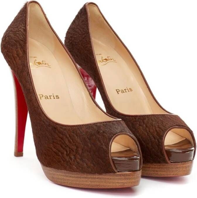 Christian Louboutin Bruine Leren Pumps Elegante Stijl Brown Dames