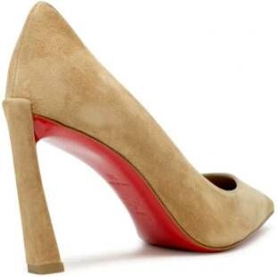 Christian Louboutin Bruine Suède Pumps Elegante Stijl Brown Dames