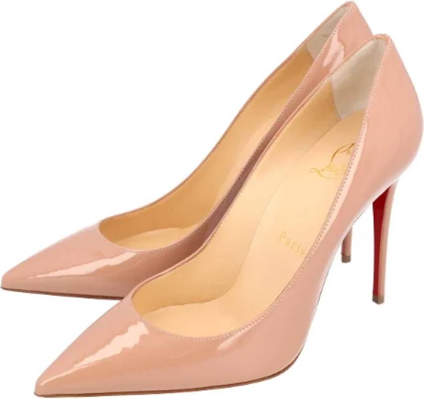 Christian Louboutin Leather heels Beige Dames