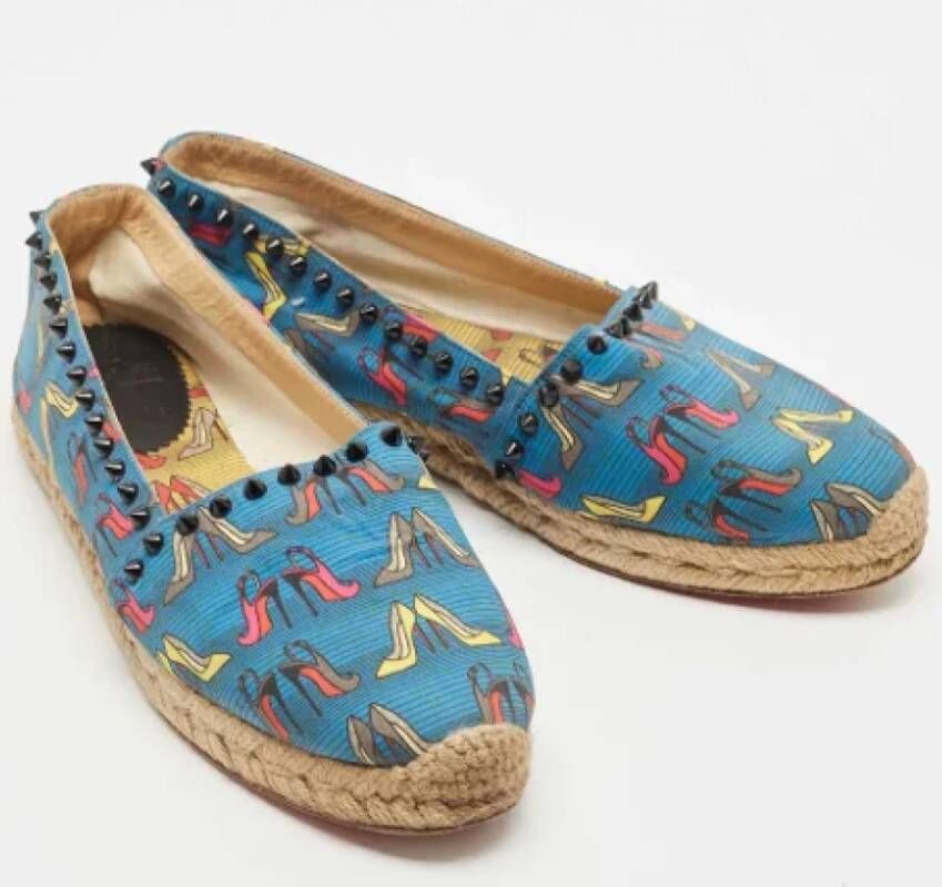 Christian Louboutin Pre-owned Canvas flats Blue Dames