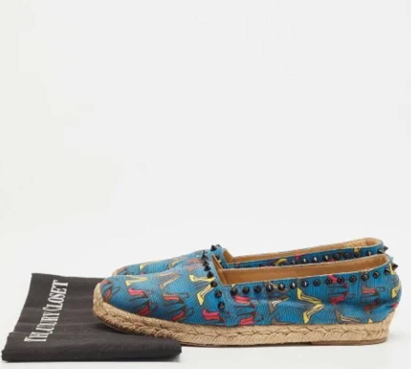 Christian Louboutin Pre-owned Canvas flats Blue Dames