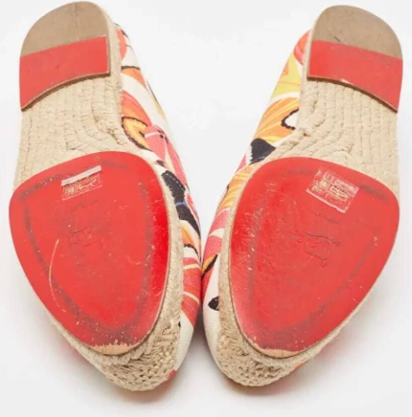 Christian Louboutin Pre-owned Canvas flats Multicolor Dames