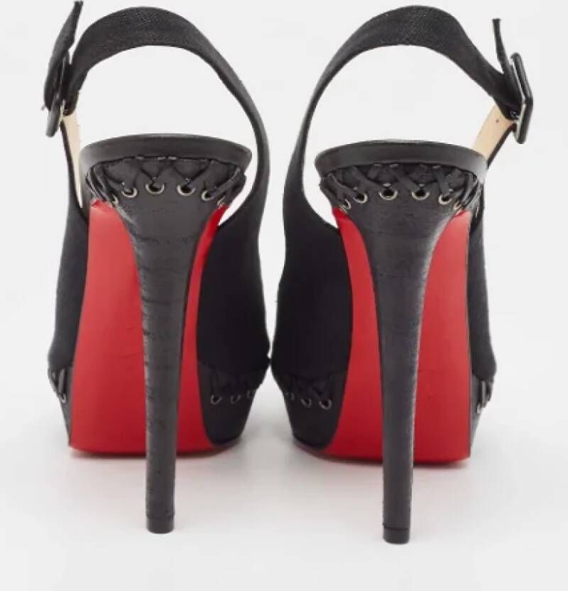 Christian Louboutin Pre-owned Canvas heels Black Dames