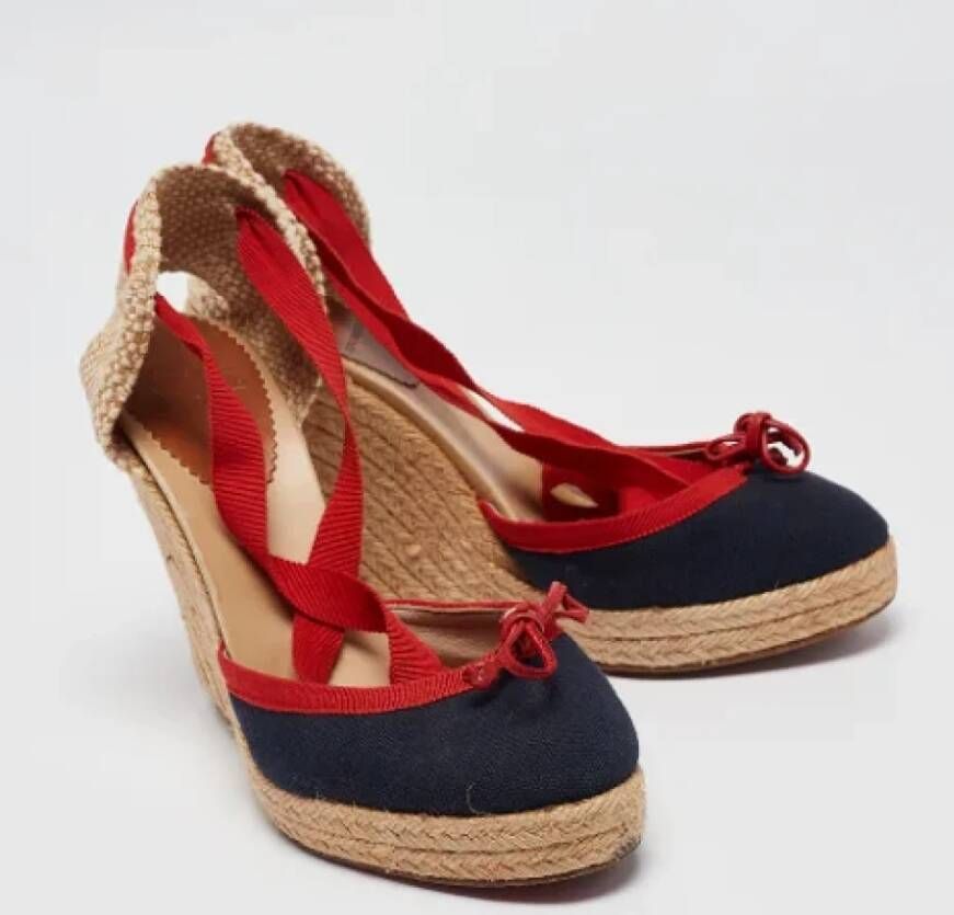 Christian Louboutin Pre-owned Canvas heels Blue Dames