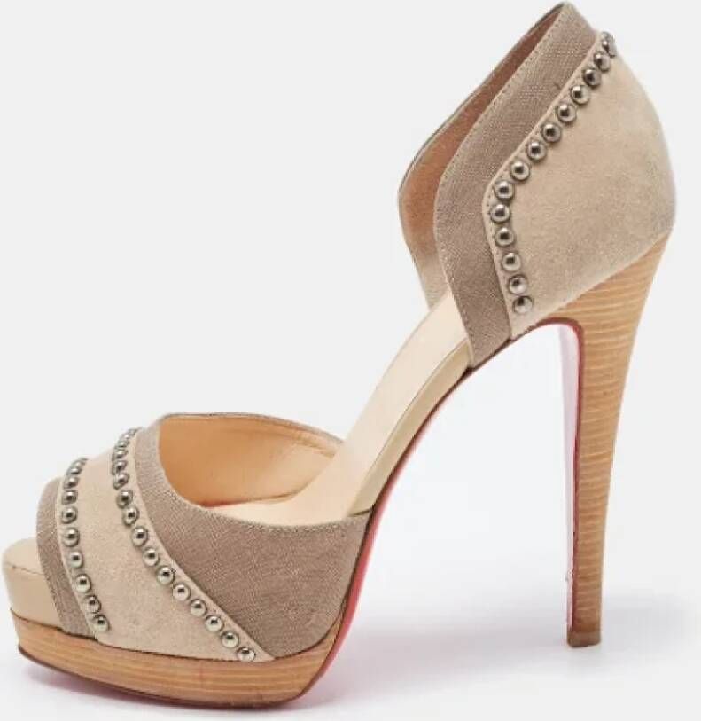 Christian Louboutin Pre-owned Canvas heels Brown Dames