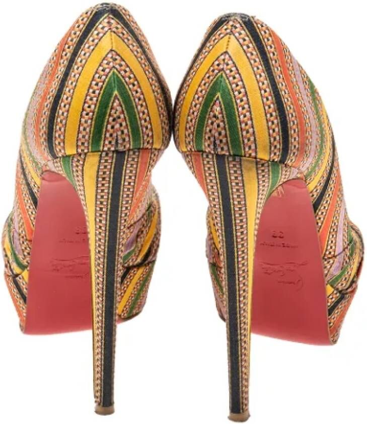 Christian Louboutin Pre-owned Canvas heels Multicolor Dames