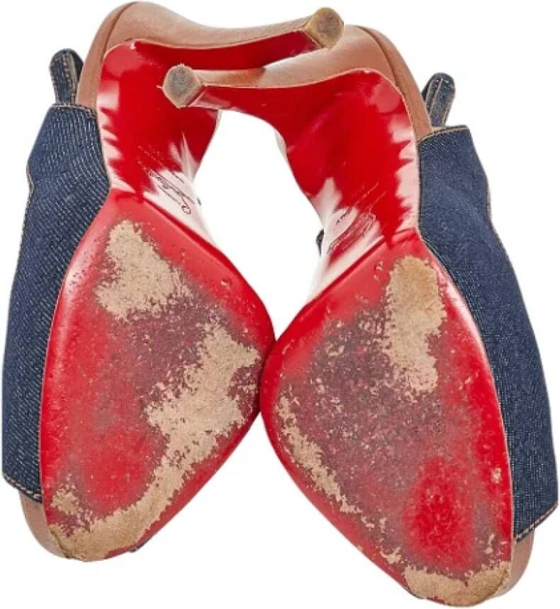 Christian Louboutin Pre-owned Denim sandals Blue Dames