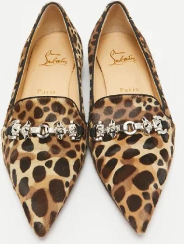 Christian Louboutin Pre-owned Fabric flats Brown Dames