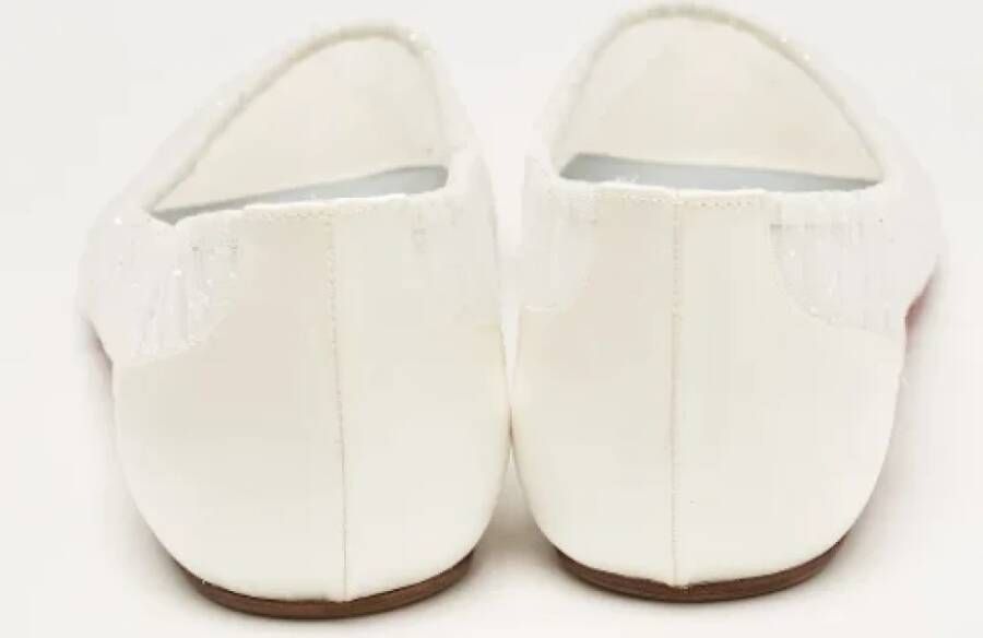 Christian Louboutin Pre-owned Fabric flats White Dames