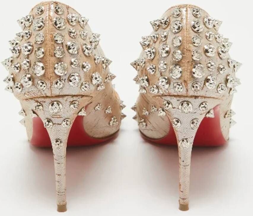 Christian Louboutin Pre-owned Fabric heels Beige Dames