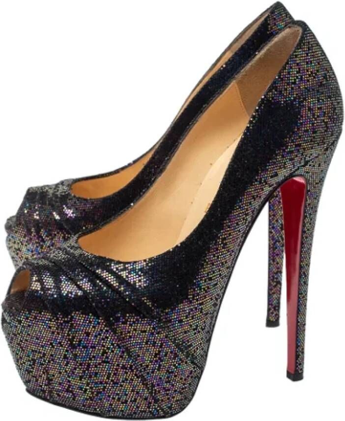 Christian Louboutin Pre-owned Fabric heels Black Dames