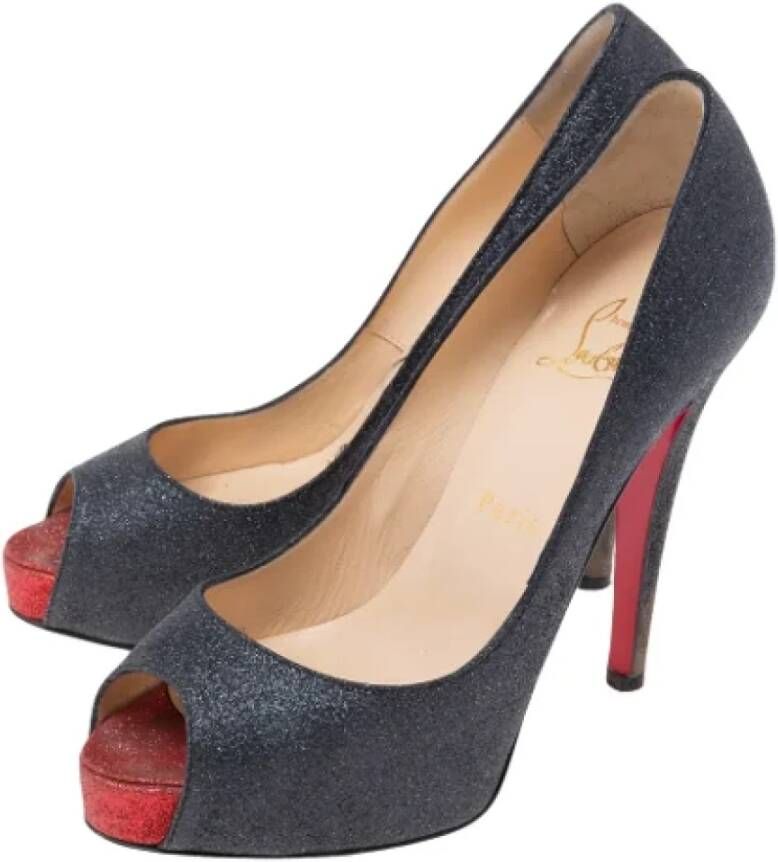 Christian Louboutin Pre-owned Fabric heels Black Dames