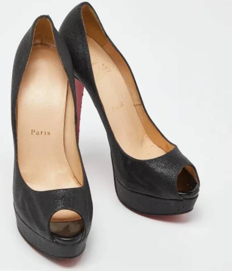 Christian Louboutin Pre-owned Fabric heels Black Dames