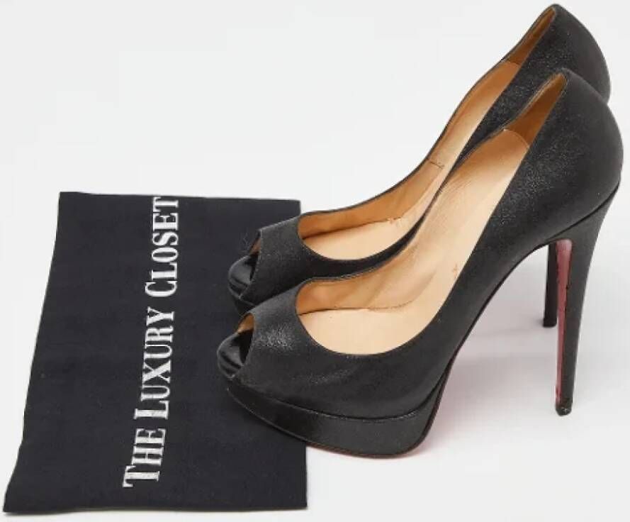 Christian Louboutin Pre-owned Fabric heels Black Dames