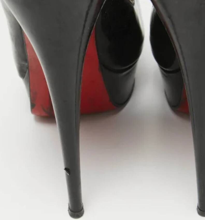 Christian Louboutin Pre-owned Fabric heels Black Dames