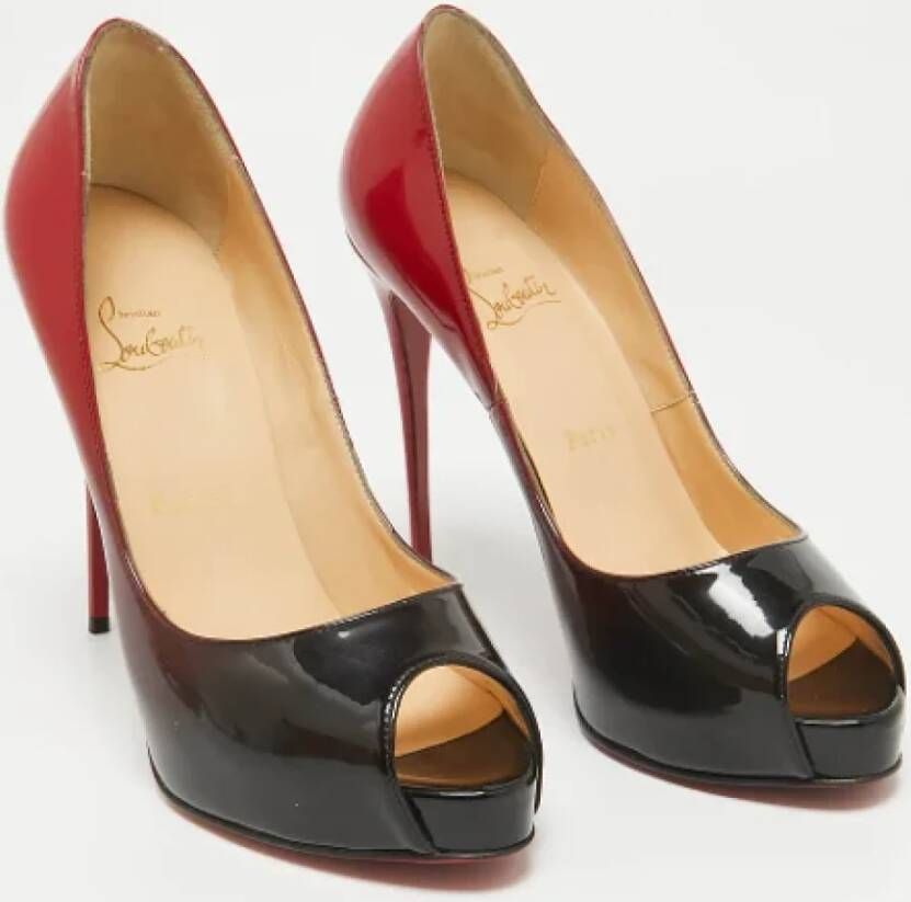 Christian Louboutin Pre-owned Fabric heels Black Dames