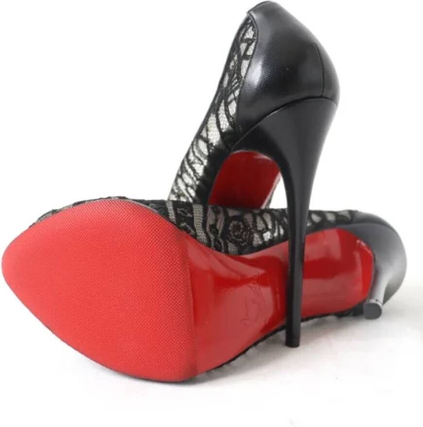 Christian Louboutin Pre-owned Fabric heels Black Dames