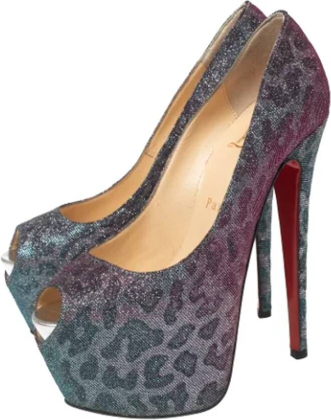 Christian Louboutin Pre-owned Fabric heels Blue Dames