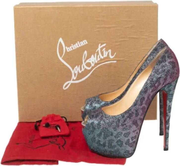 Christian Louboutin Pre-owned Fabric heels Blue Dames