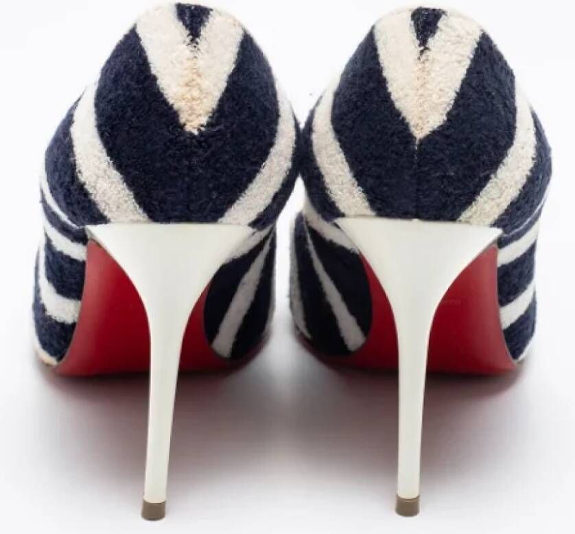 Christian Louboutin Pre-owned Fabric heels Blue Dames