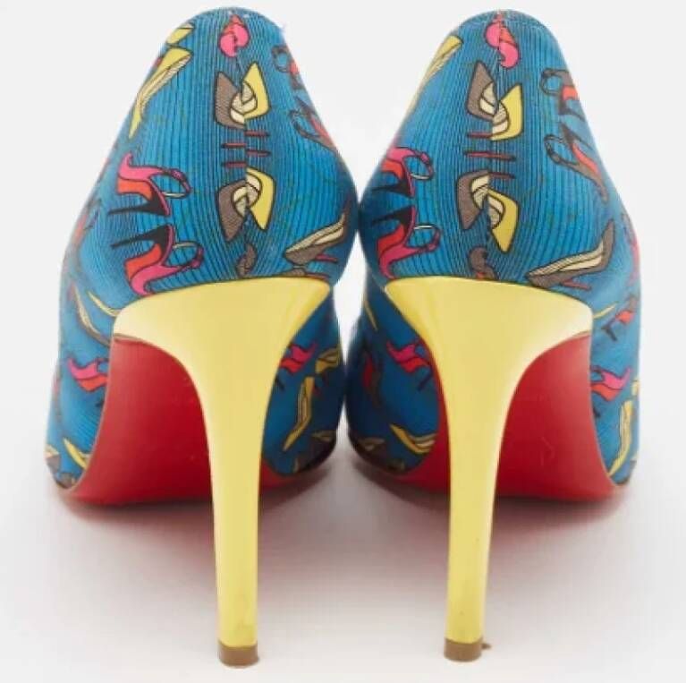 Christian Louboutin Pre-owned Fabric heels Blue Dames