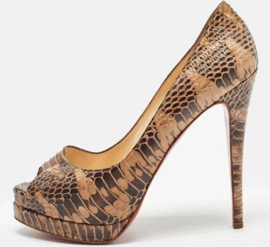 Christian Louboutin Pre-owned Fabric heels Brown Dames