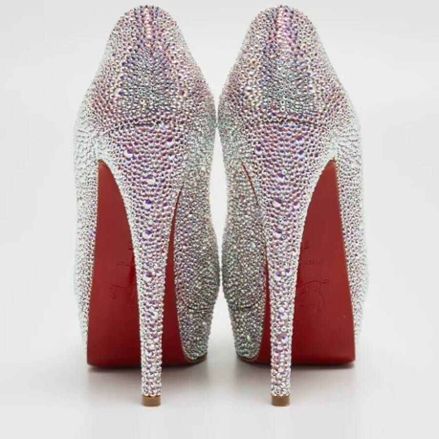 Christian Louboutin Pre-owned Fabric heels Gray Dames