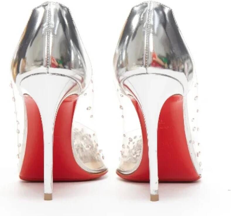 Christian Louboutin Pre-owned Fabric heels Gray Dames