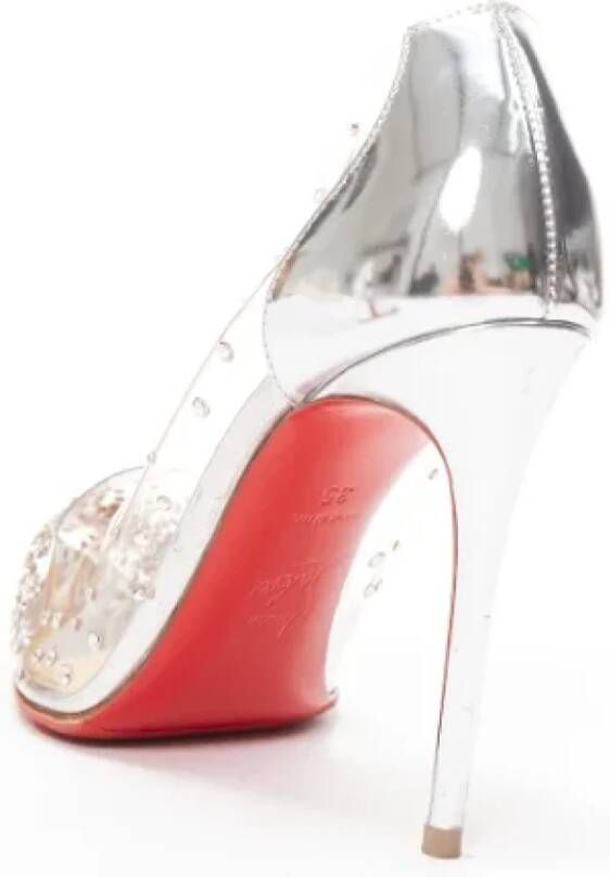 Christian Louboutin Pre-owned Fabric heels Gray Dames